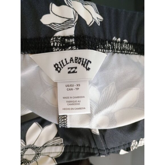 NWT Billabong Hang Loose Black White Floral Boho Pull On Flare Knit Pants Size X - Picture 6 of 9